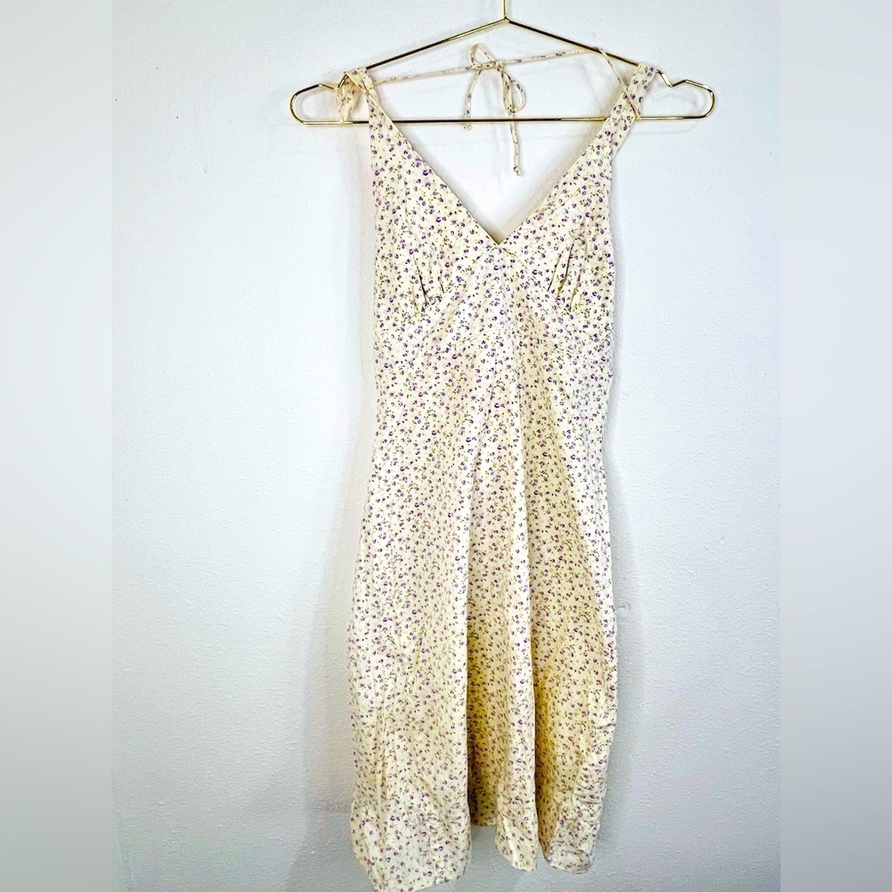 Forever 21 Floral Sundress Size Medium Cream Tie Halter Boho Cottagecore Y2K